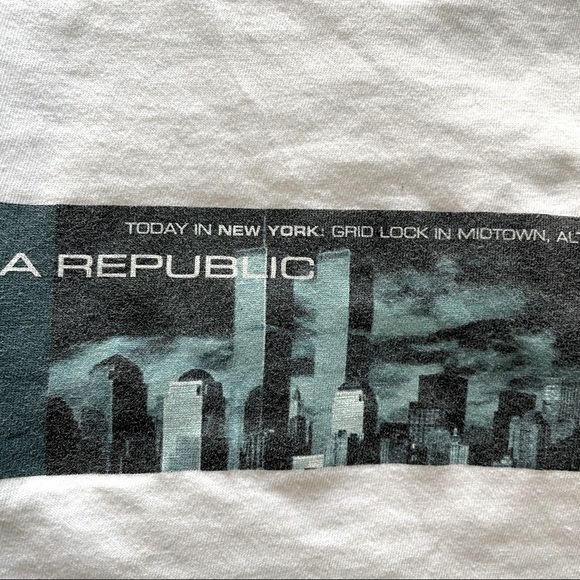 Collector’s interest? Vtg Banana Republic tee S
